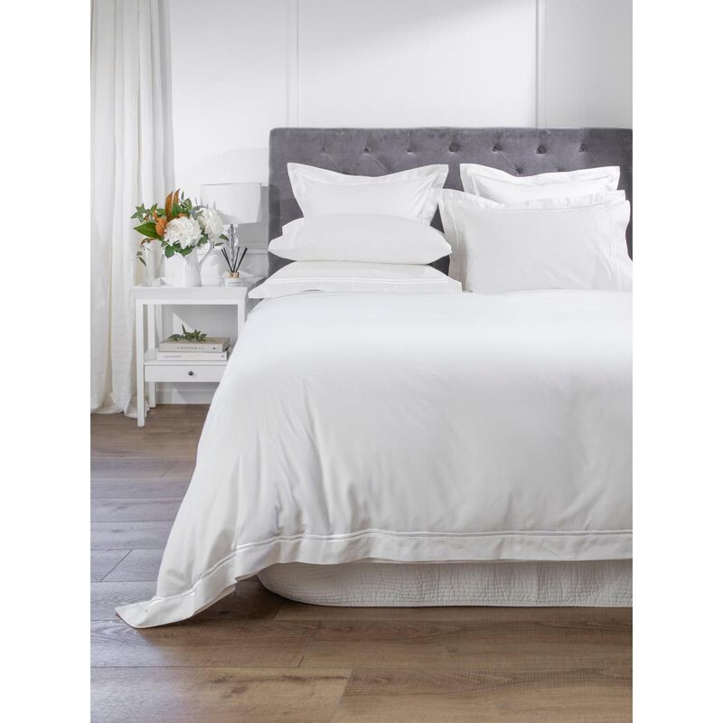 Wallace Cotton Monarch Sateen Duvet Set image number 3