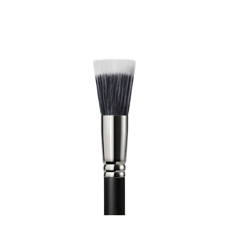 MAC 187S Duo Fibre Face Brush image number 2