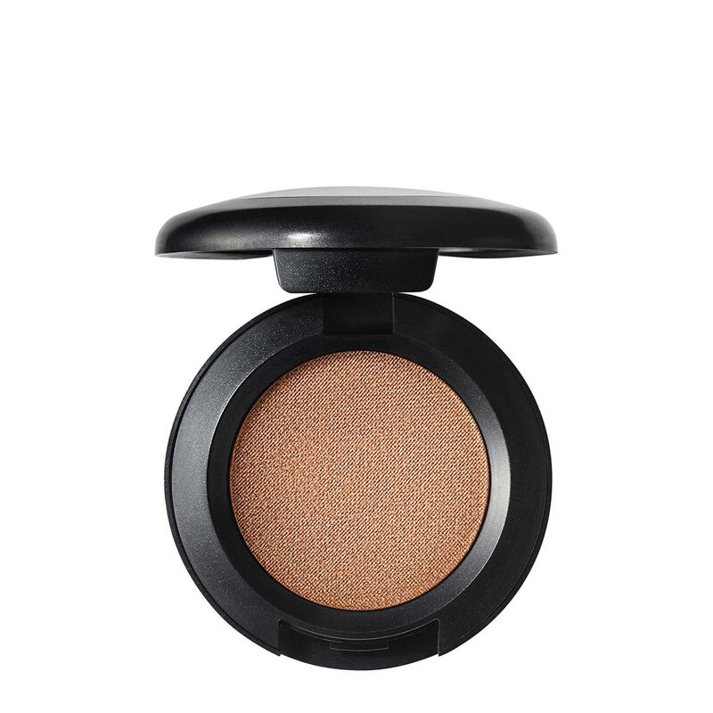 MAC Veluxe Pearl Eyeshadow image number 4