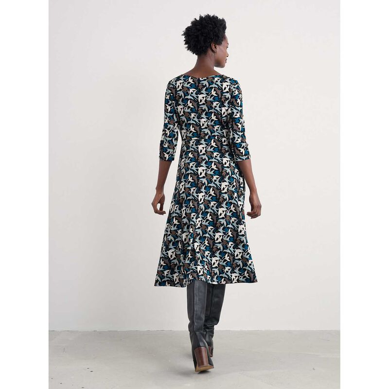 Seasalt Cornwall 3/4 Wild Bouquet Dress Swooping Birds Onyx image number 1