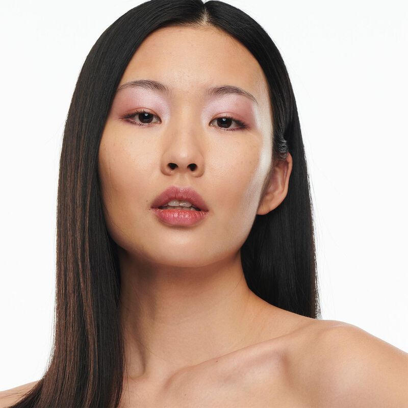 MAC Studio Radiance Serum Powered Foundation image number 42