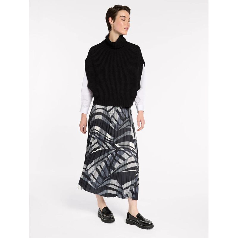 Marco Polo Chunky Knit Pull Over image number 3