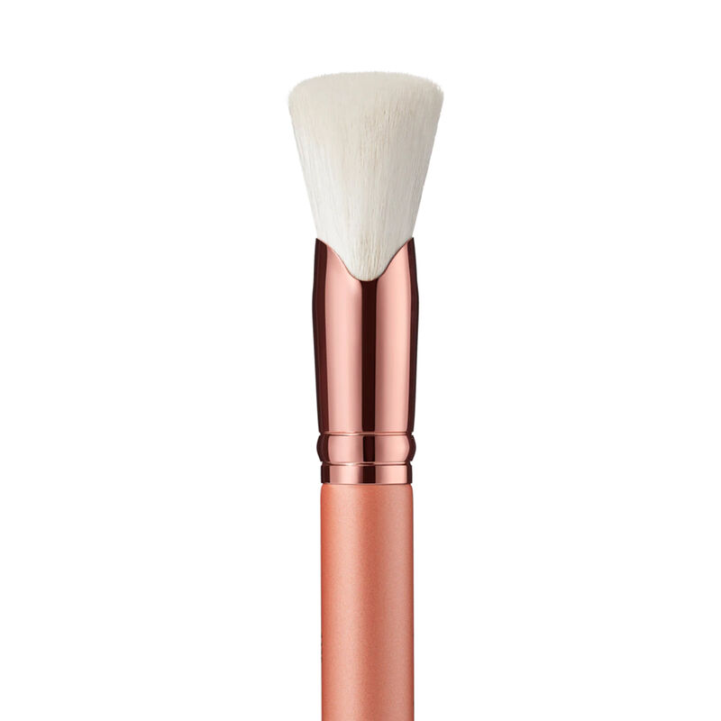 MAC 143S Bronzer Fan Brush image number 1