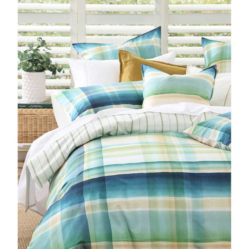 MM Linen Freddie Reversable Duvet Set image number 3