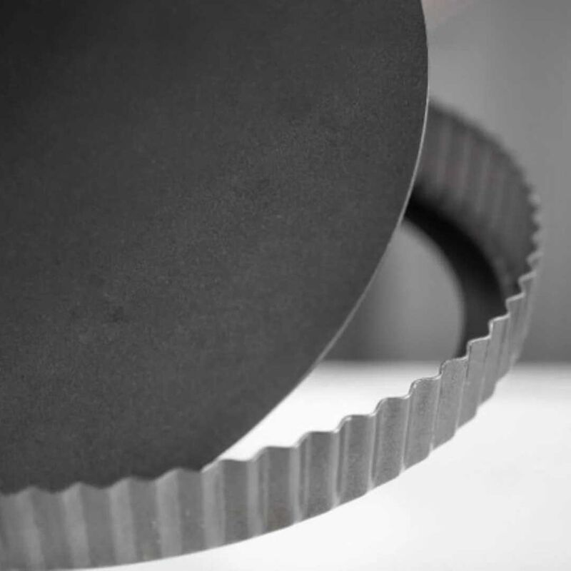 MasterCraft Heavy Loose Base Round Flan/Quiche Pan 25cm image number 2