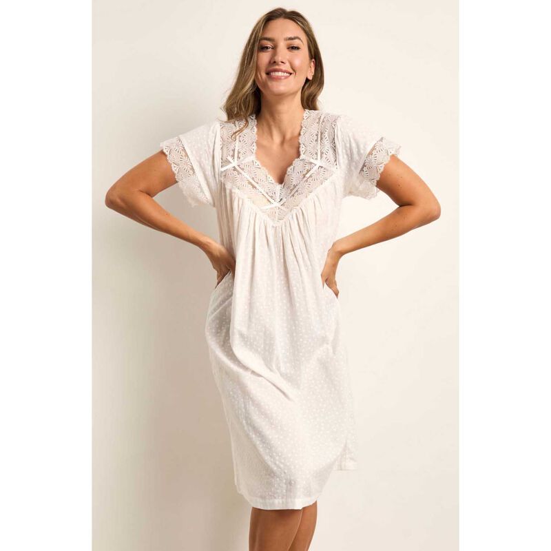 Cottonreal Honeycomb Jaquard Embossed Daisy&nbsp;Nightdress image number 1