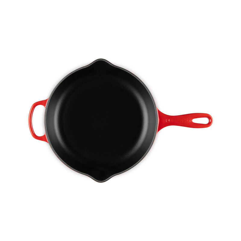 Le Creuset Signature Cast Iron Round Skillet 26cm image number 11
