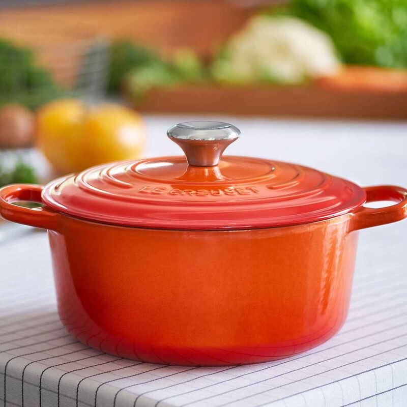 Le Creuset Signature Cast Iron Round Casserole 28cm image number 45