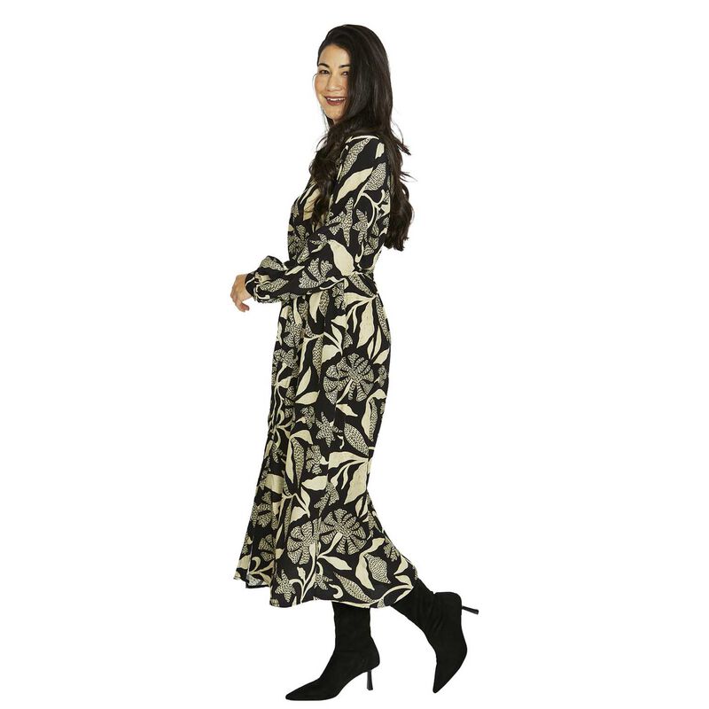 Jump Scandi Mono Dress image number 3