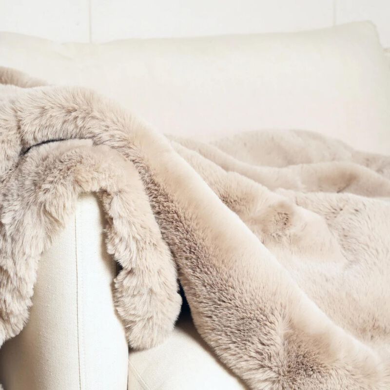 Home Lab Vegan Fur Throw - Big Bear 130 x 150cm image number 8