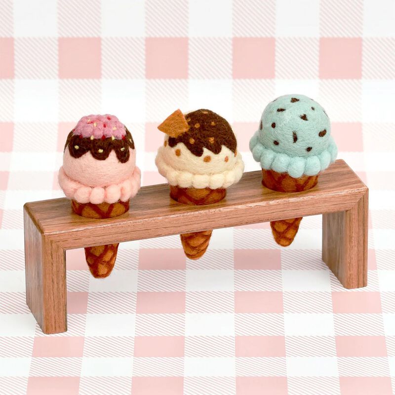 Tara Treasures Felt Ice Cream Cone Holder - Australian Made image number 1