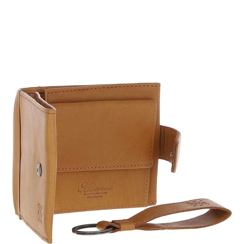 Ashwood Windmere Waxy Wallet & Keyring Gift Set image number 3