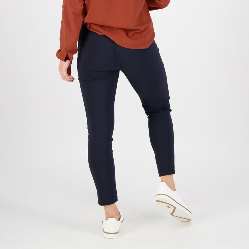 Vassalli Ankle Grazer Pull On image number 5