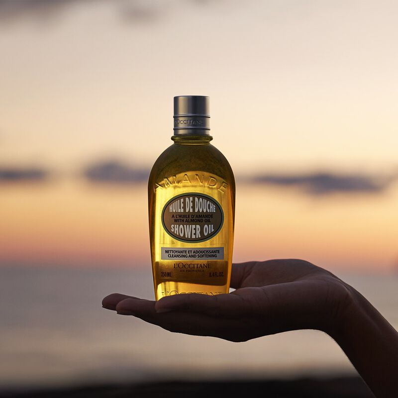 L'Occitane Almond Shower Oil 250ml image number 3