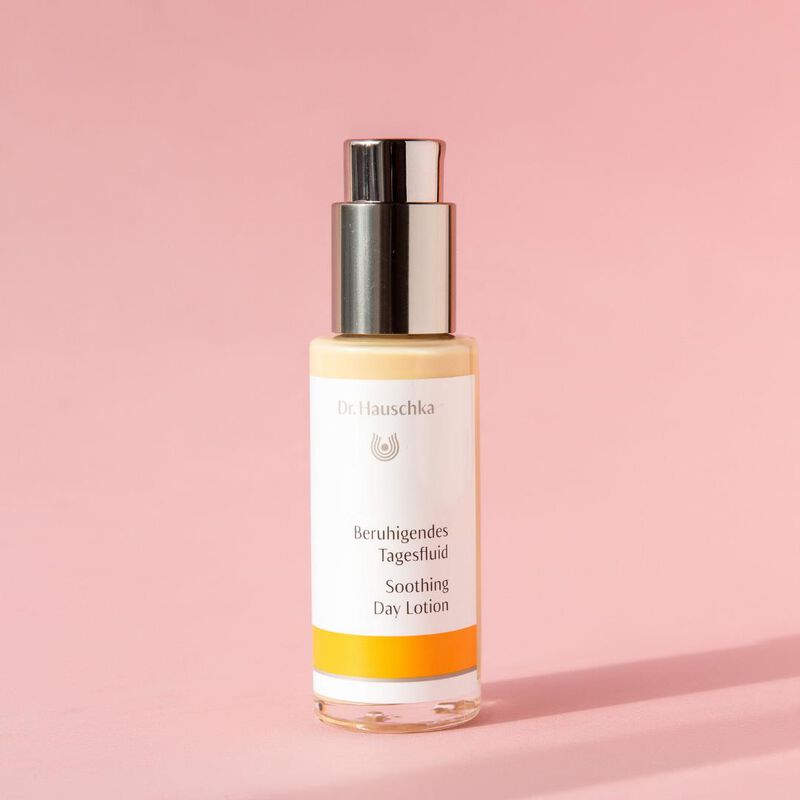 Dr Hauschka Soothing Day Lotion 50ml image number 3