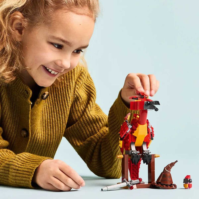 Lego Harry Potter Fawkes™: Dumbledore's Phoenix image number 1