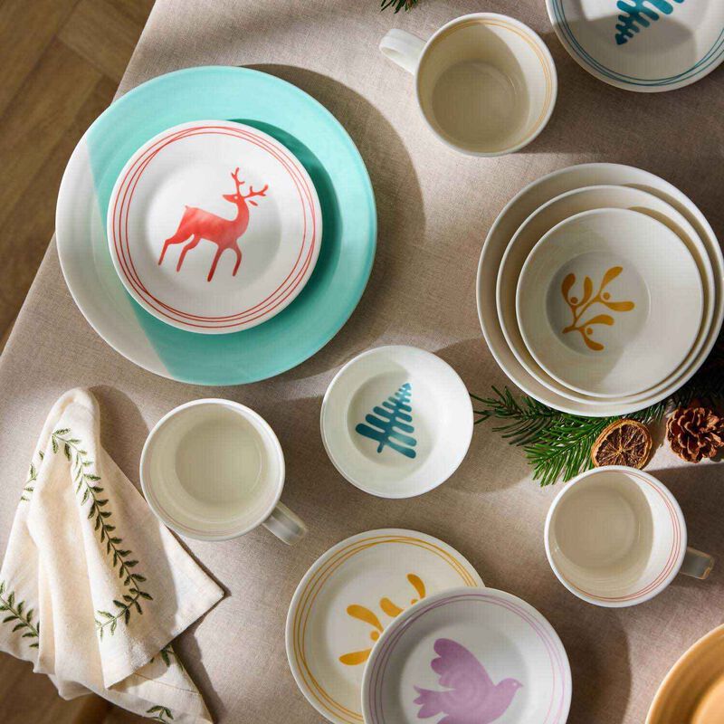 Royal Doulton 1815 Christmas Plate 16cm Mixed Colours Set of 4 image number 1