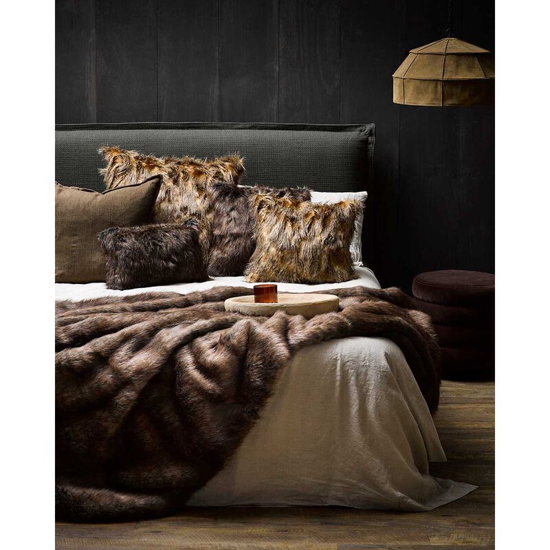 Heirloom Faux Fur Throw Standard - Husky 150X180cm image number 3