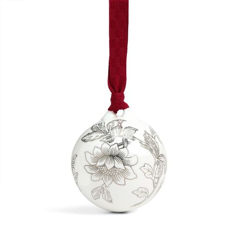 Wedgwood Christmas Ornament Tonquin Silver No 2