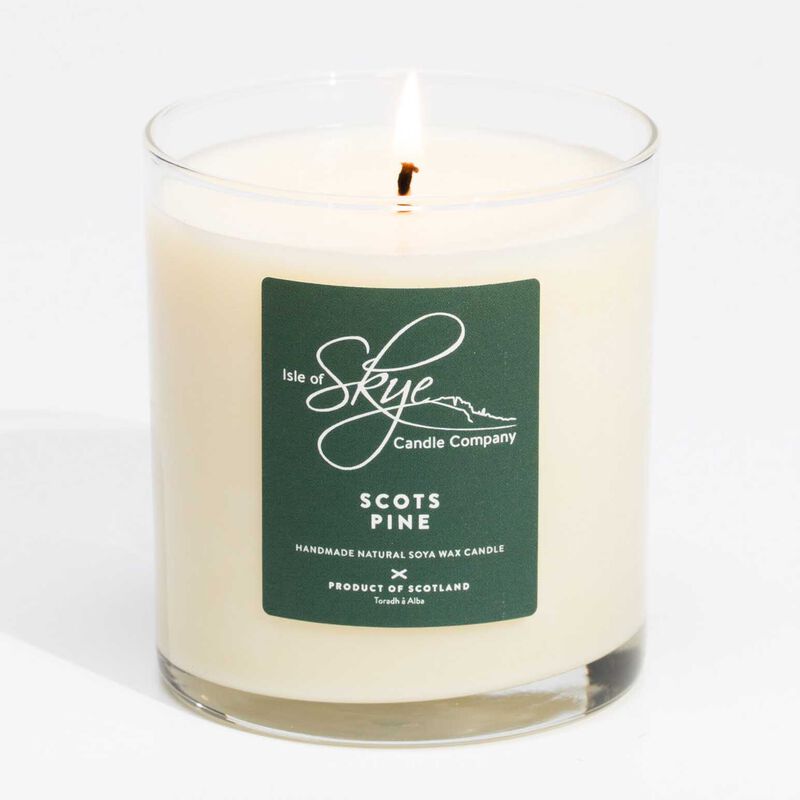 Isle of Skye Scots Pine Candle 550g image number 1