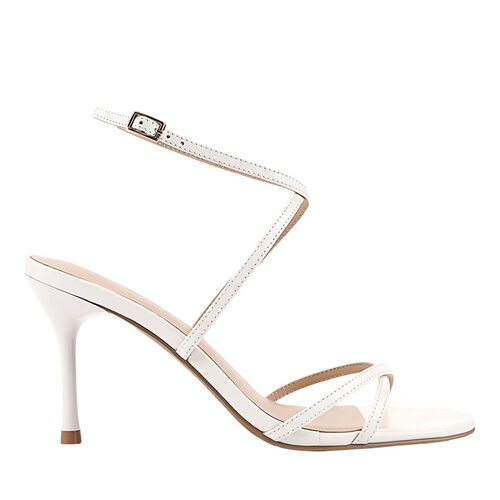 LANA WILKINSON Garcelle Heel