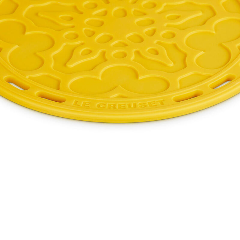 Le Creuset Heritage Silicon Trivet 20cm image number 5