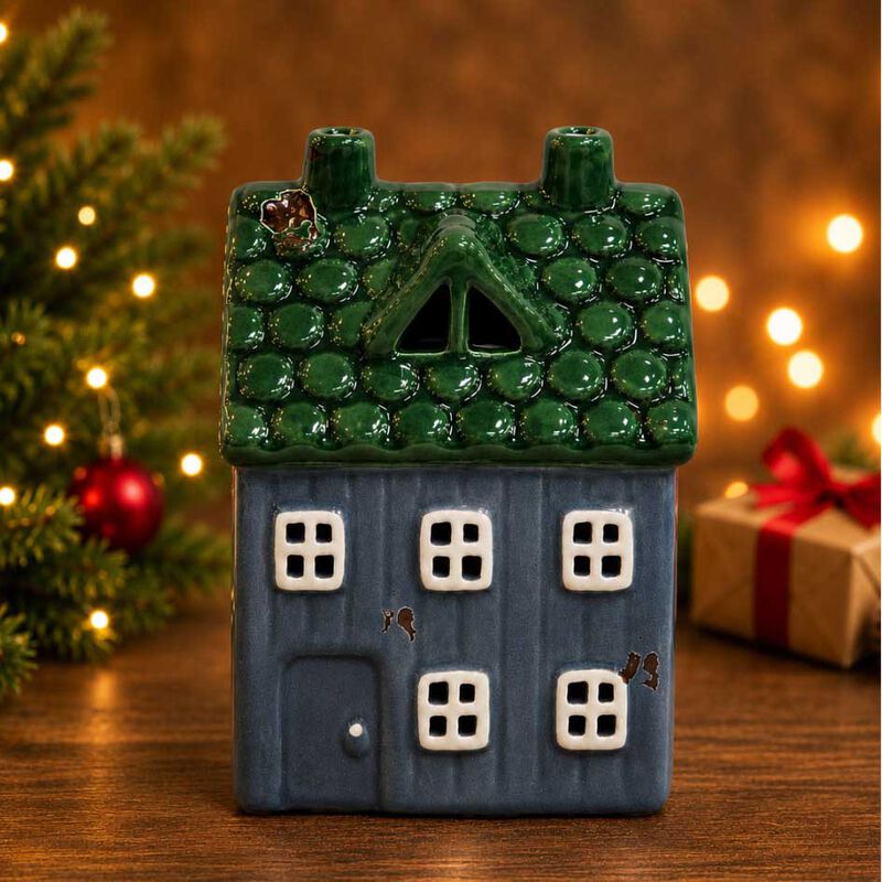 Stellar Haus Thistle Cottage - Christmas Collection image number 1
