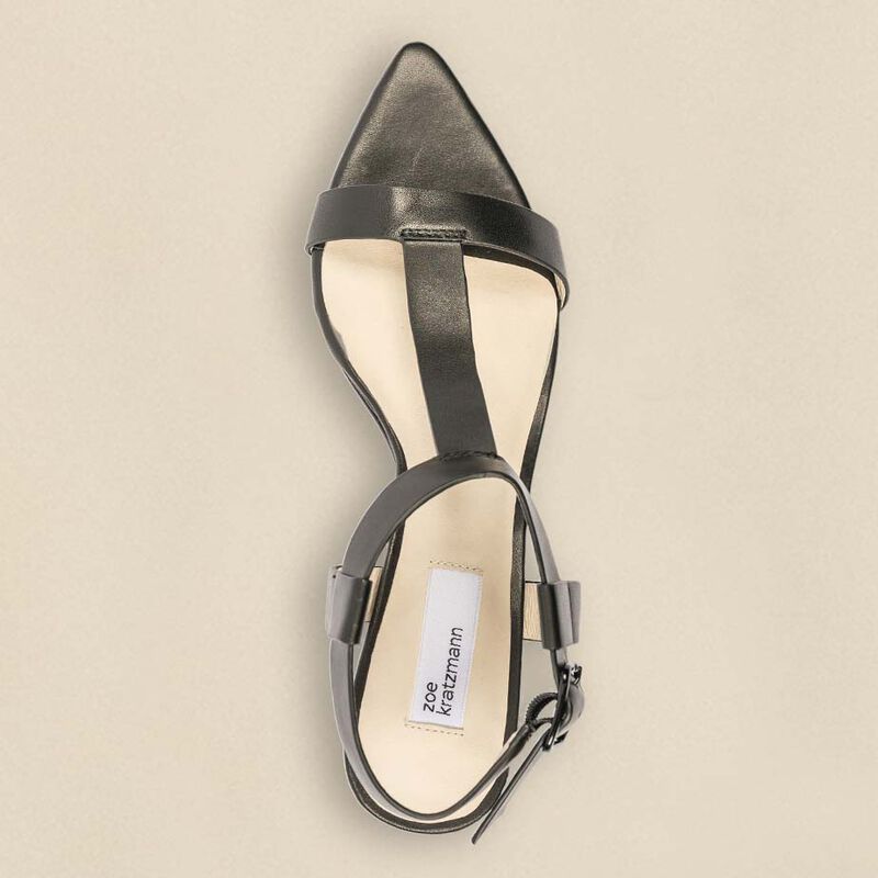 Zoe Kratzmann Debut Heel image number 3