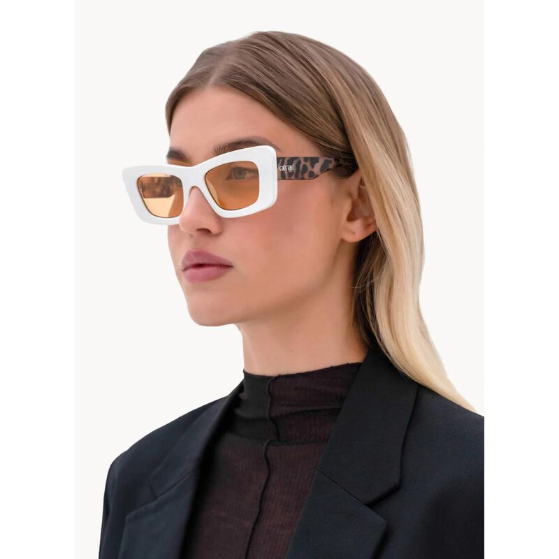 Otra Zoe Thick Cateye Sunglasses image number 2