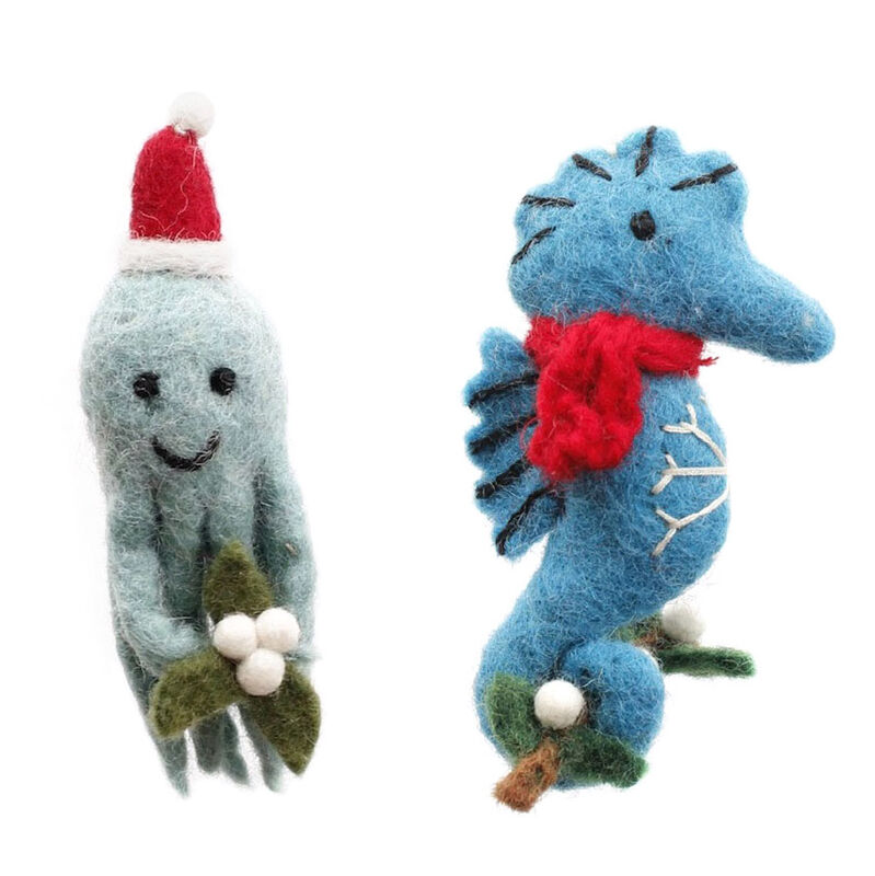 Amica Felt Octopus or Seahorse With Mistletoe Sprigs 9cm image number 2
