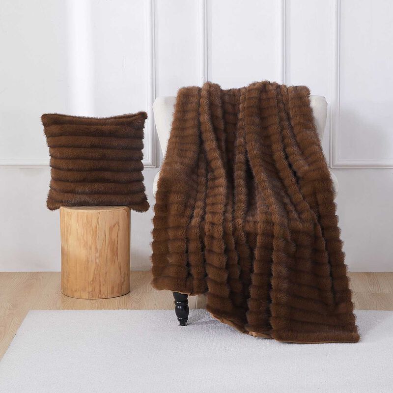 Top Drawer Sable Throw 650Gsm Carved Fur - 150x200cm image number 1
