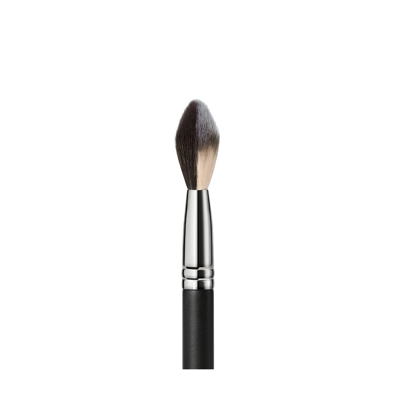 MAC 127S Split Fibre Face Brush image number 2