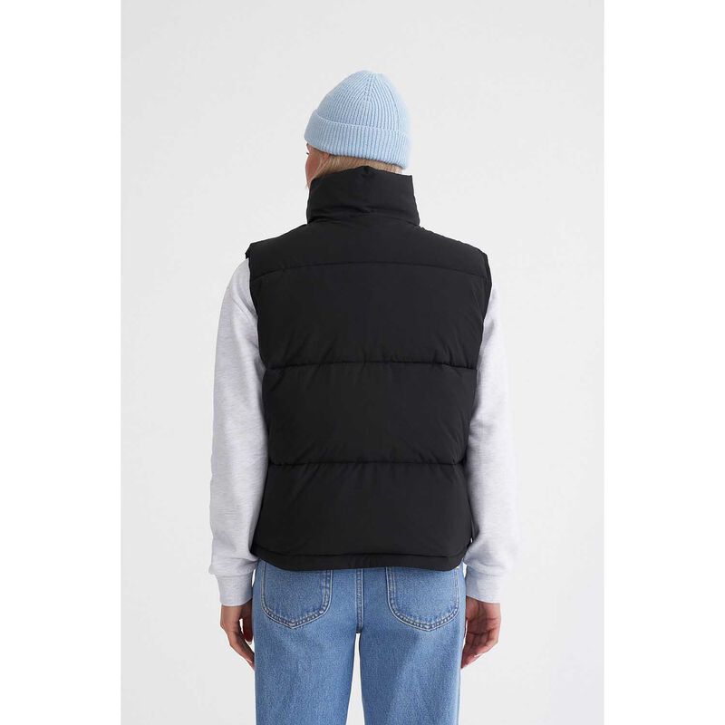 Huffer Box Puffer Vest image number 1