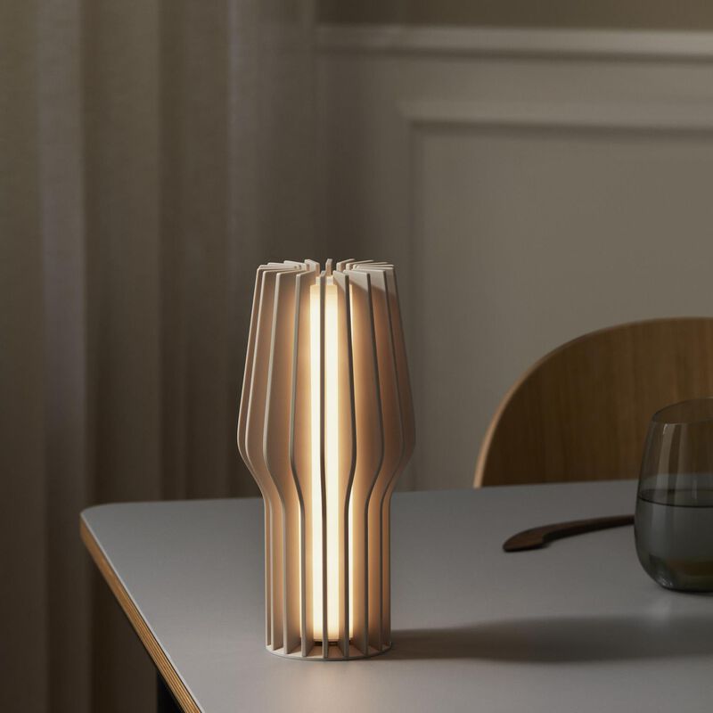 Eva Solo Beige Radiant Rechargeable Table Lamp 25cm image number 3