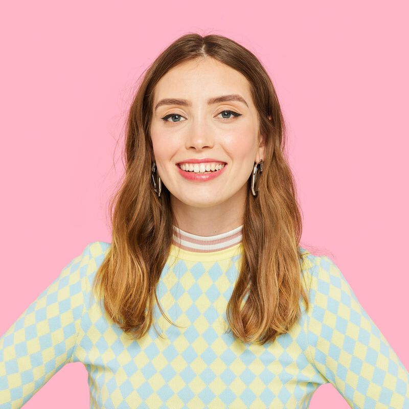 benefit High Beam Liquid Highlighter image number 2