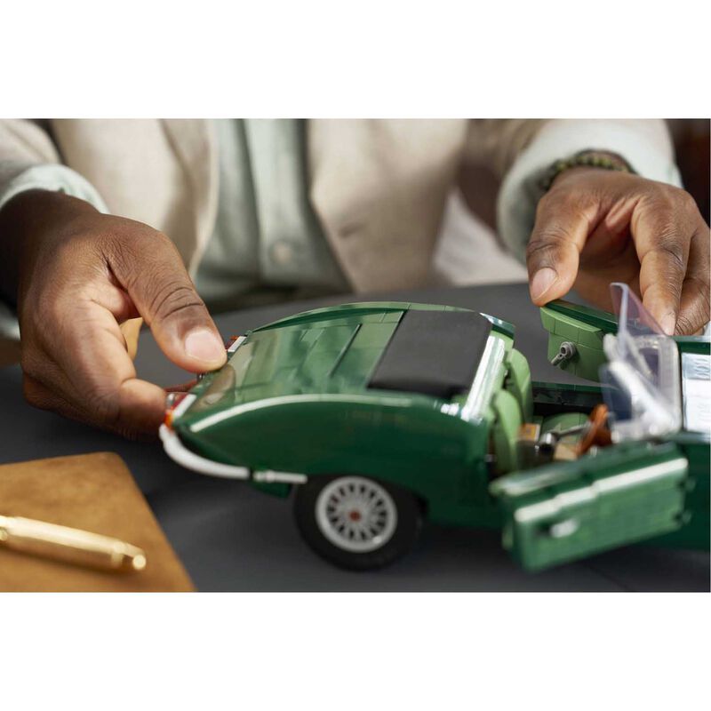 LEGO Lego&reg; Icons Jaguar E-Type image number 3