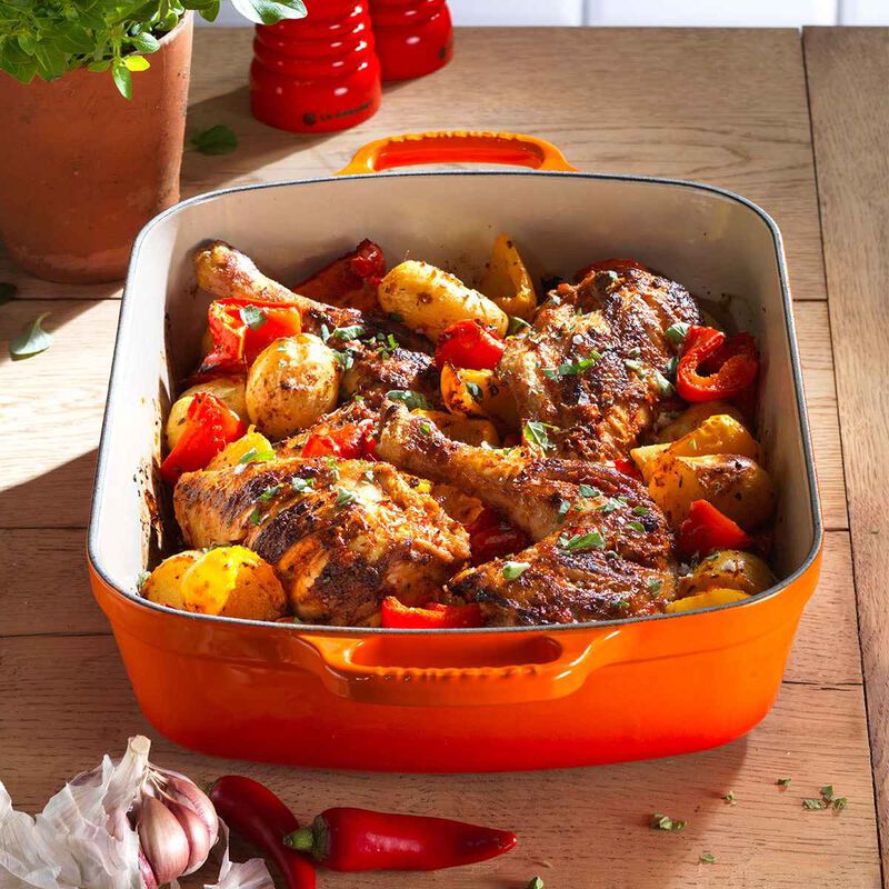 Le Creuset Signature Cast Iron Roaster 33cm image number 33