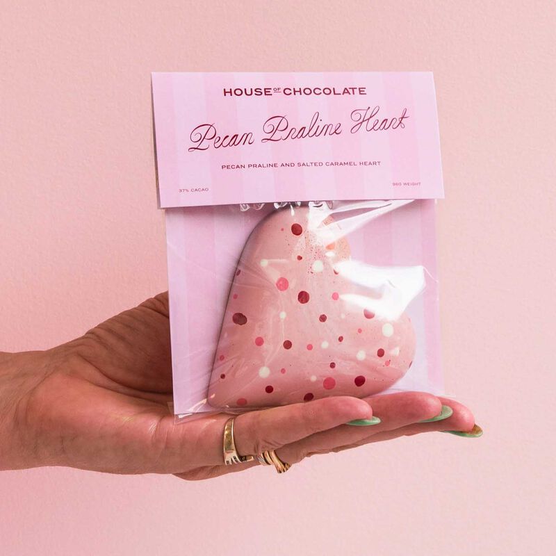 House of Chocolate Pecan Praline & Caramel Milk Chocolate Heart 96g image number 2