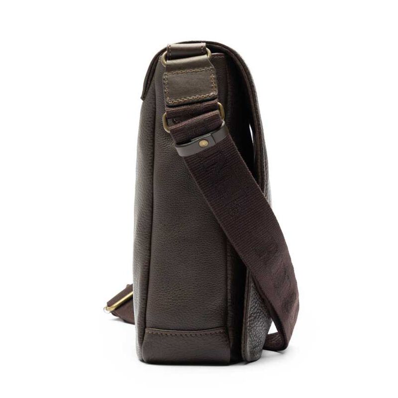 Rodd & Gunn Newstead Messenger image number 3