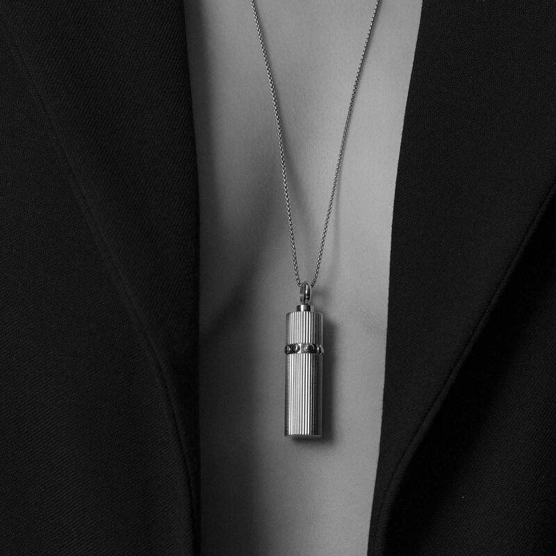 Silk & Steel Odyss&eacute;e Capsule Necklace image number 1