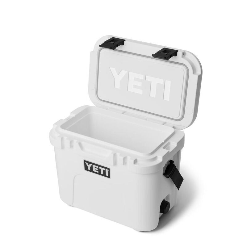 YETI Roadie 15 Hard Cooler image number 3