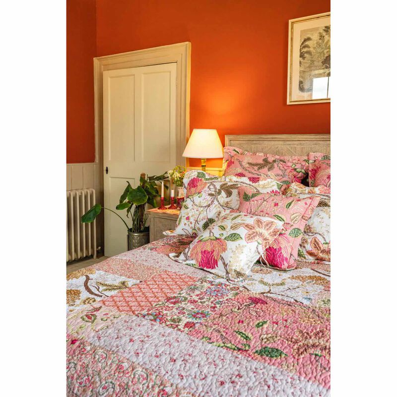 Forever England Constance Patchwork Bedspread 305X280cm image number 1