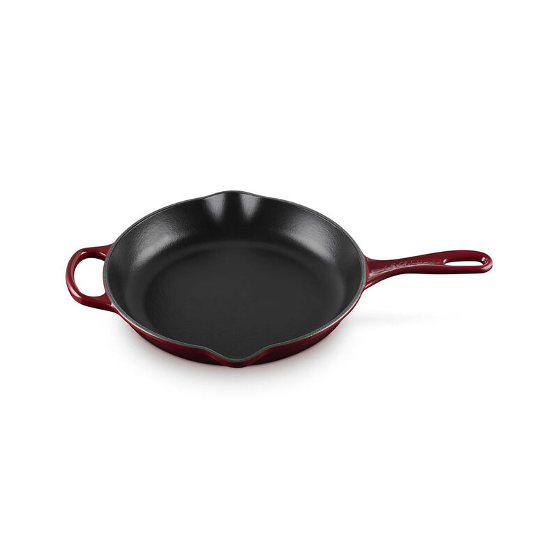 Le Creuset Signature Cast Iron Round Skillet 26cm image number 16