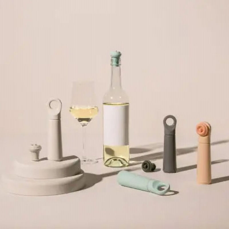 Vacu Vin Loop Wine Saver Pump & Stopper - Jade image number 3