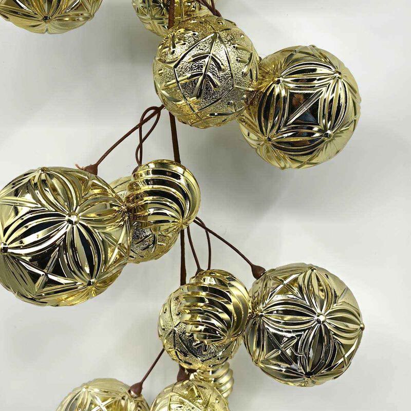 Texture Xmas Bauble Garland 200cm image number 1