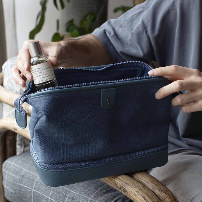Stackers Canvas Wash Bag Large Blue image number 3