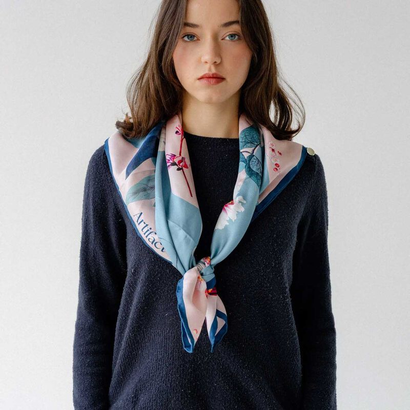 Artifact Liora Bloom Scarf image number 3