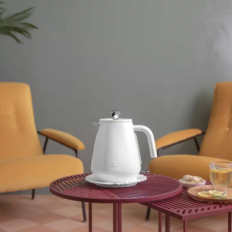 DeLonghi Eclettica White Kettle image number 3