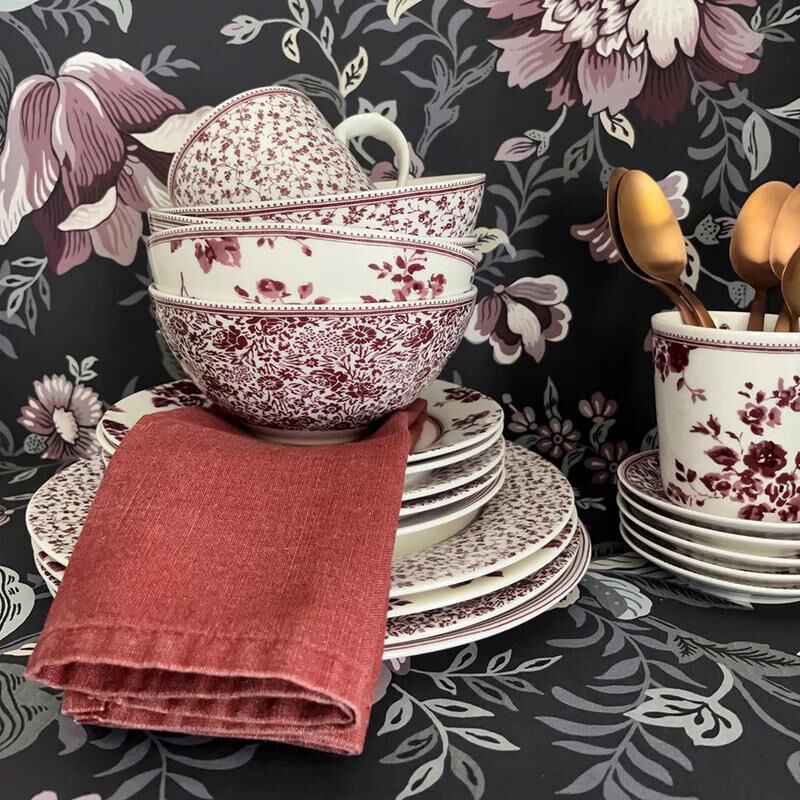 Laura Ashley Damson Limited Edition Set/4 Bowls In Giftbox image number 2