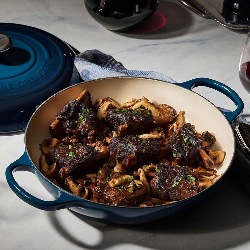 Le Creuset Signtature Cast Iron Shallow Casserole 26cm image number 36